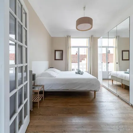 Le Larbaud - Calme Et Lumineux En Centre Apartamento